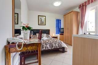 Апартаменты Villa Jadranka Sutomore Сутоморе Апартаменты с балконом-3